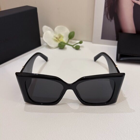 Yves Saint Laurent Black Sunglasses with Gold Logo - Picture 3 of 7